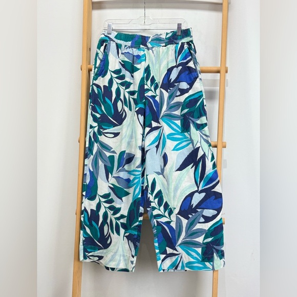 C&C California Blue and white tropical leaf print wide leg crop pants size L - Picture 2 of 10
